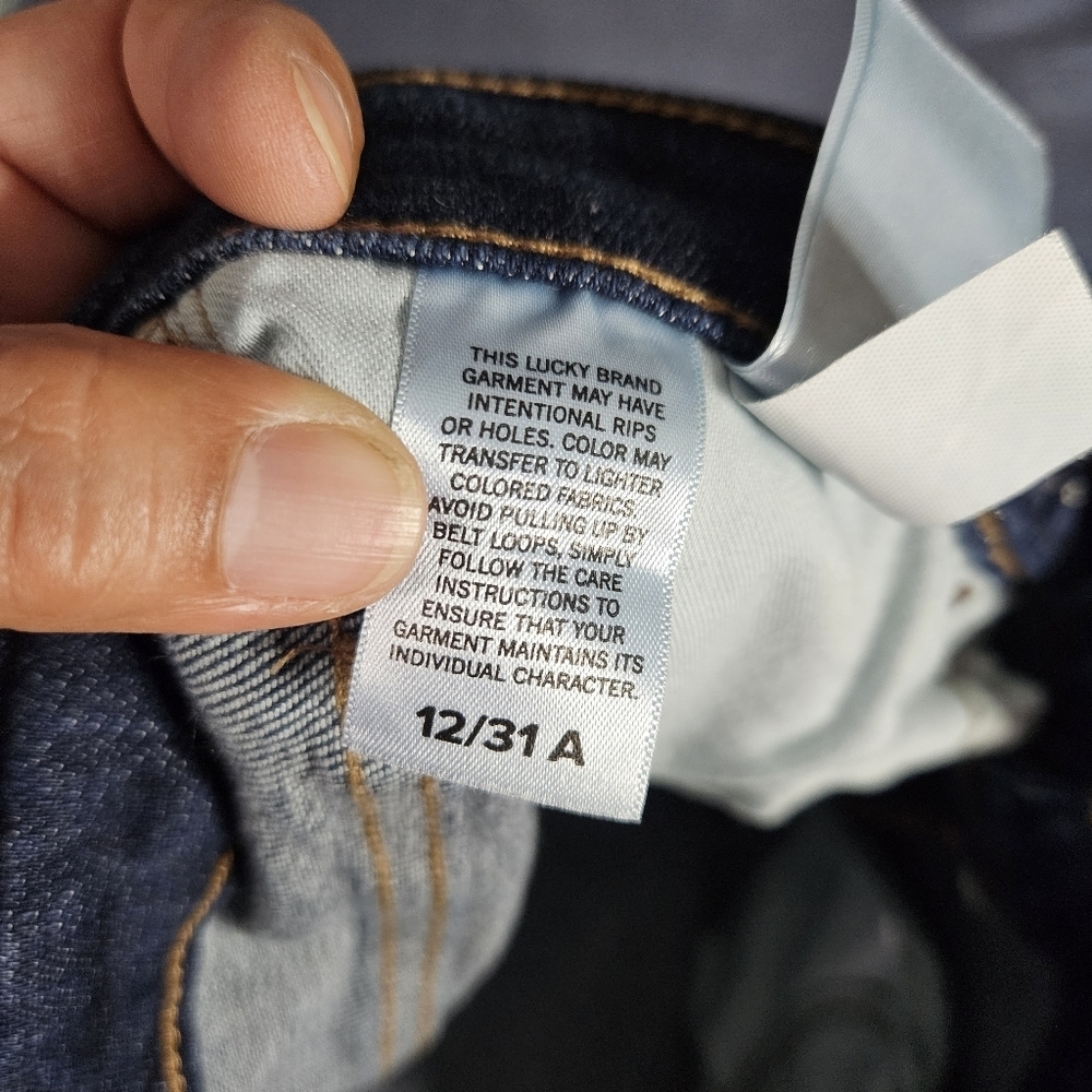 Lucky Brand Mid-rise Straight Leg Blue Denim Jeans Size 12/31 Ankle - Picture 8 of 12